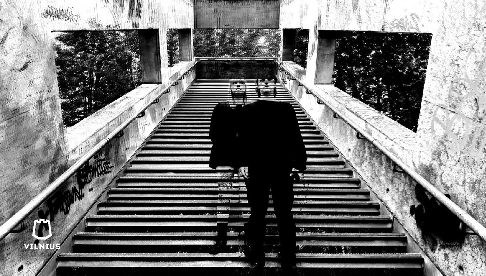 LIVE: motif of decay